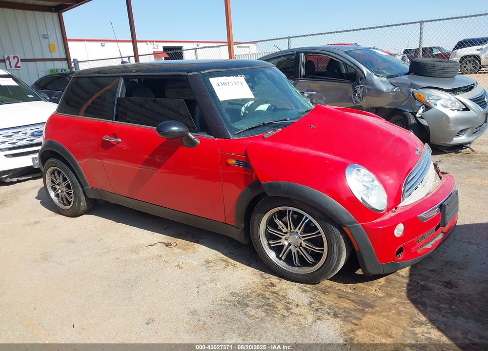 2006 MINI COOPER VIN: WMWRC33536TK72196
