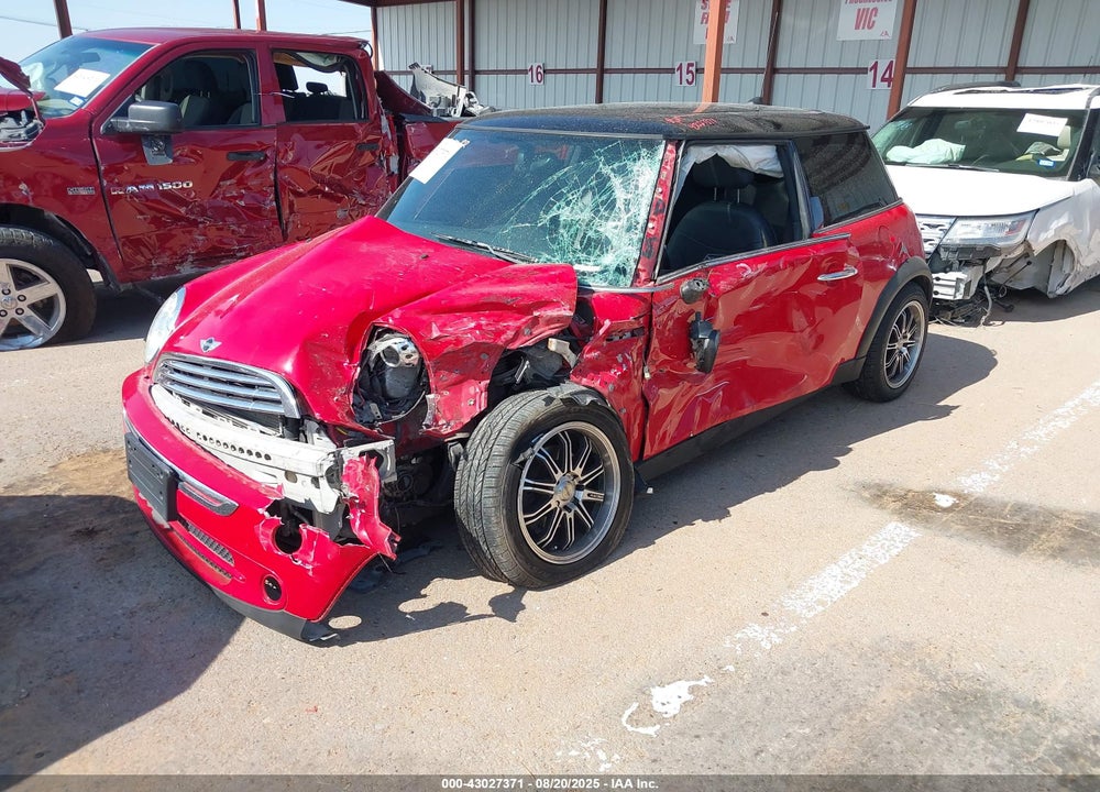 2006 MINI COOPER VIN: WMWRC33536TK72196