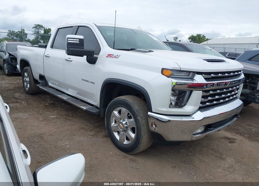 2021 CHEVROLET SILVERADO 3500HD 4WD  LONG BED LTZ VIN: 1GC4YUEY4MF316021