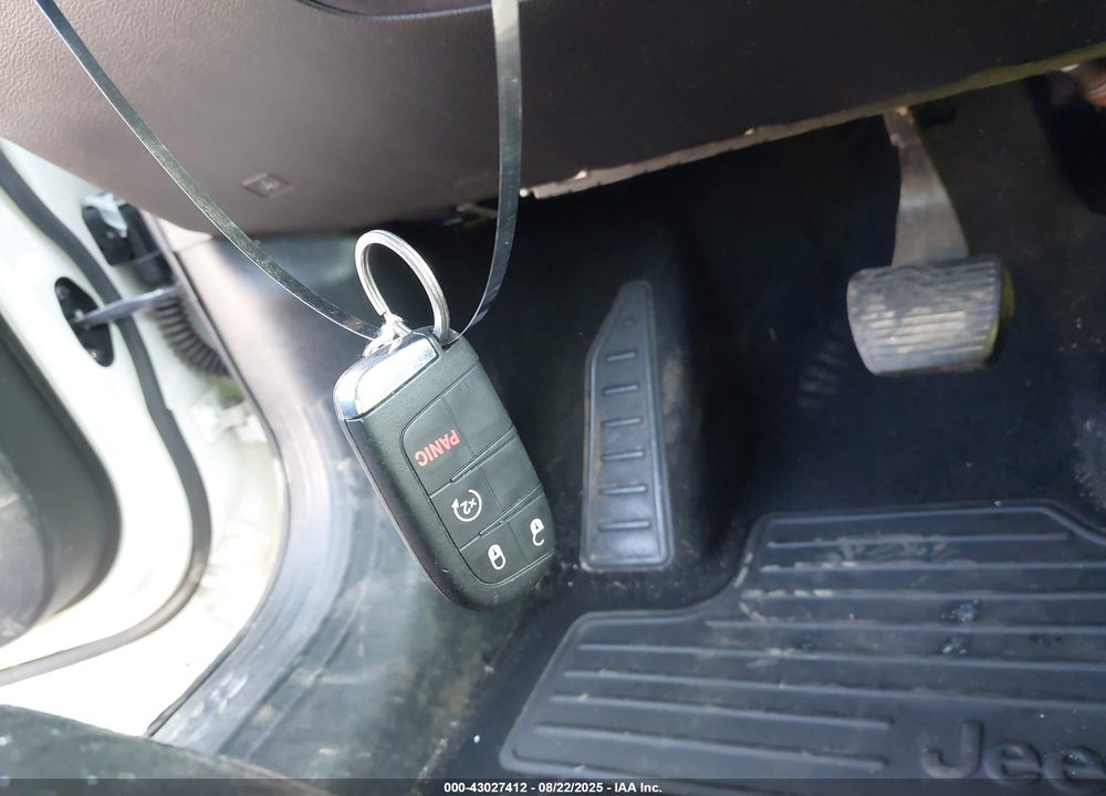 2017 JEEP RENEGADE SPORT 4X4 VIN: ZACCJBAB4HPG48646