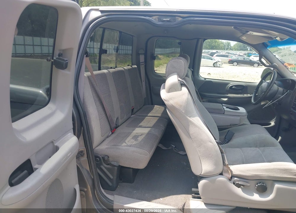 2002 FORD F-150 LARIAT/XL/XLT VIN: 1FTRX17W12NA04051