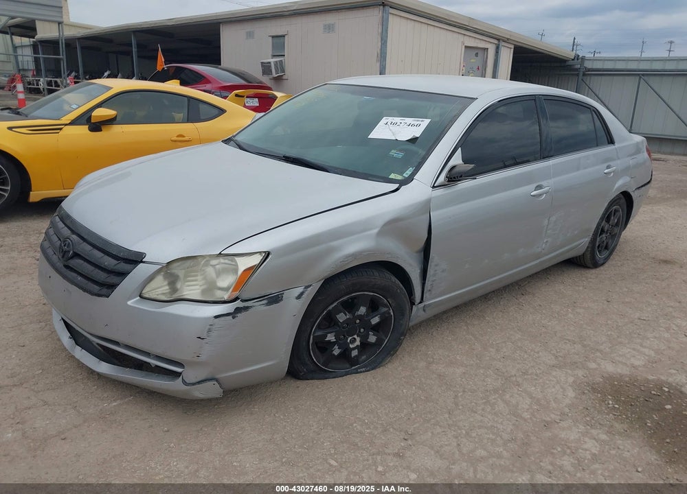2005 TOYOTA AVALON XL VIN: 4T1BK36B85U038407