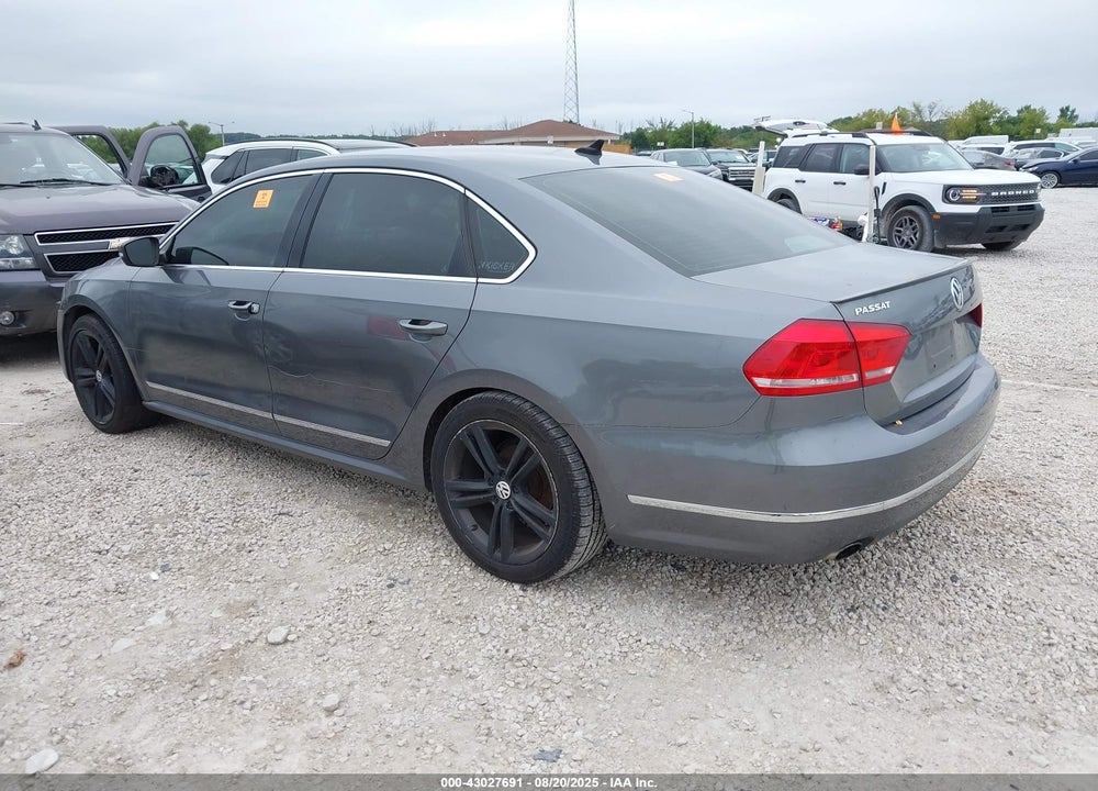 2015 VOLKSWAGEN PASSAT VIN: 1VWBT7A34FC050597