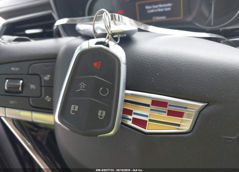 2025 CADILLAC XT6 VIN: 1GYKPDRS0SZ128439