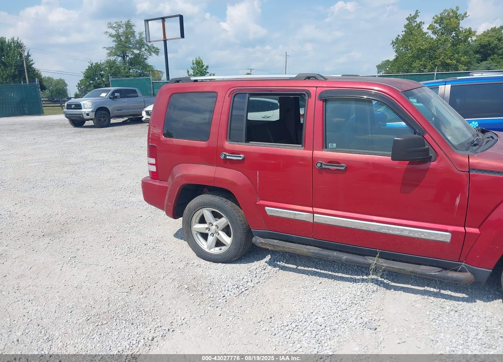 2008 JEEP LIBERTY VIN: 1J8GN58K98W233640