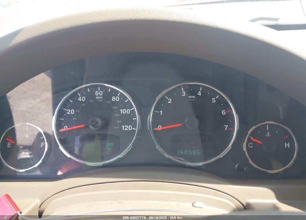 2008 JEEP LIBERTY VIN: 1J8GN58K98W233640
