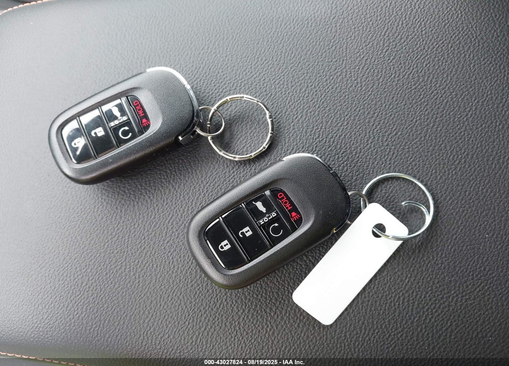 2025 HONDA CR-V HYBRID SPORT-L VIN: 2HKRS6H81SH810483