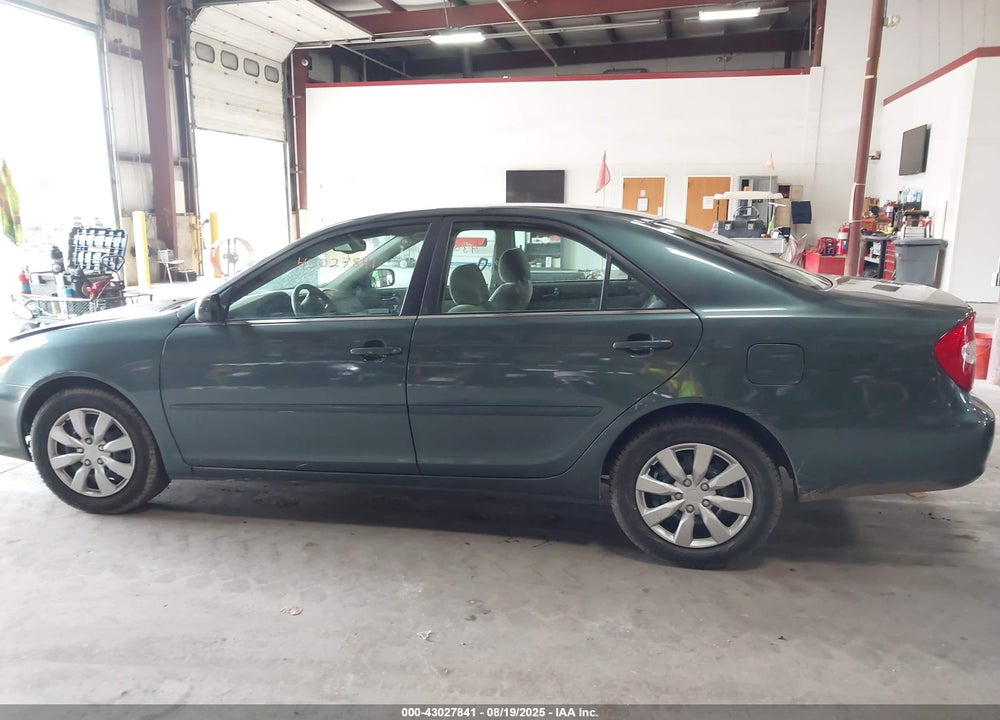 2004 TOYOTA CAMRY XLE VIN: 4T1BE30K54U297970
