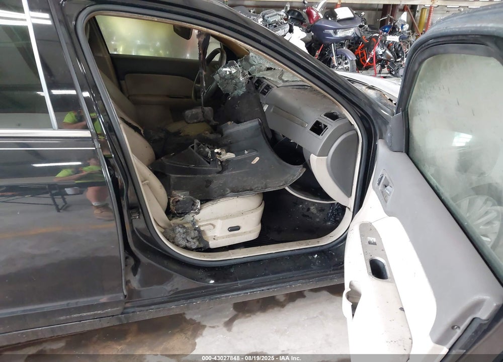 2010 FORD FUSION VIN: 3FADP0L3XAR220854
