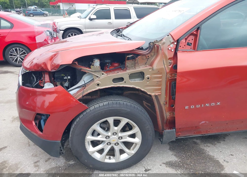 2020 CHEVROLET EQUINOX VIN: 2GNAXUEV4L6217131