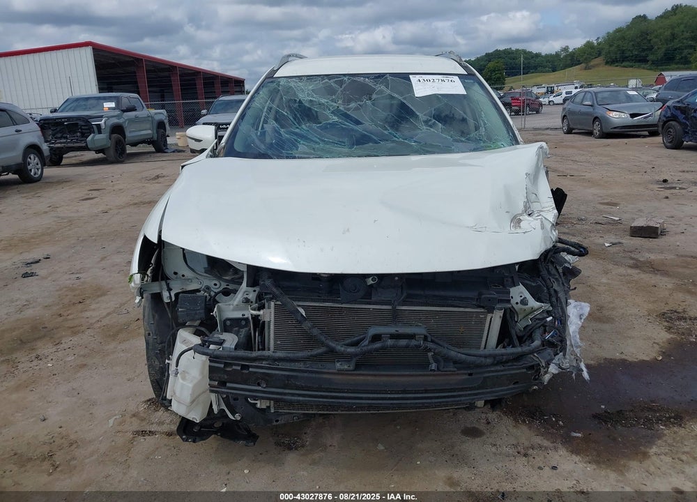 2017 NISSAN ROGUE VIN: 5N1AT2MV4HC824909