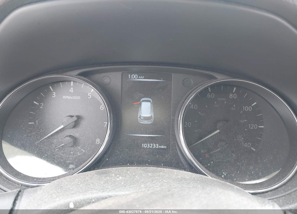 2017 NISSAN ROGUE VIN: 5N1AT2MV4HC824909