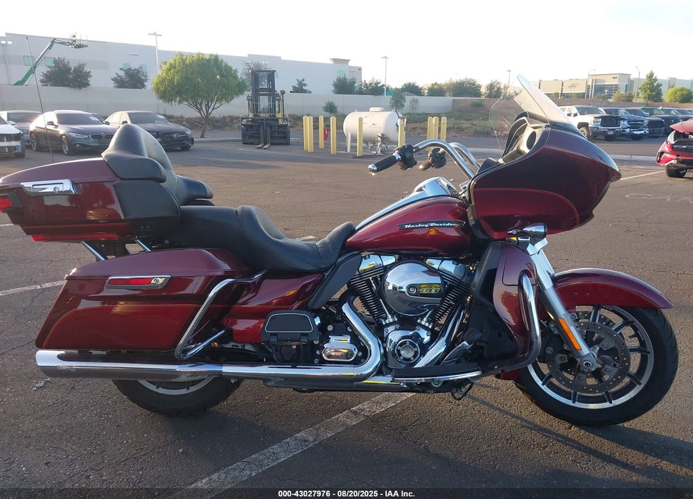 2016 HARLEY-DAVIDSON FLTRU VIN: 1HD1KGL14GB658221
