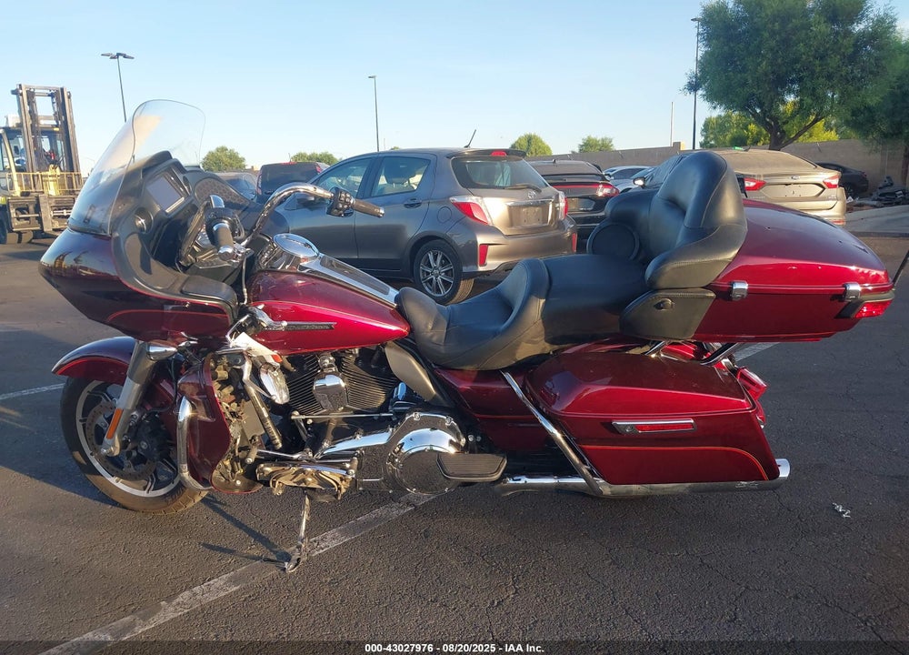 2016 HARLEY-DAVIDSON FLTRU VIN: 1HD1KGL14GB658221