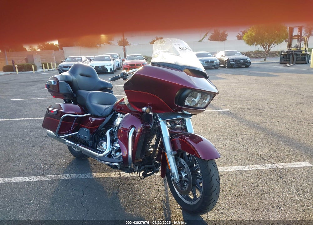 2016 HARLEY-DAVIDSON FLTRU VIN: 1HD1KGL14GB658221