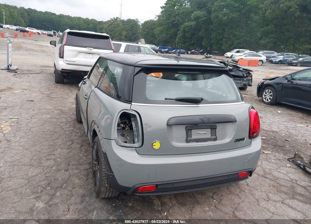 2023 MINI HARDTOP VIN: WMW13DJ05P2S68734