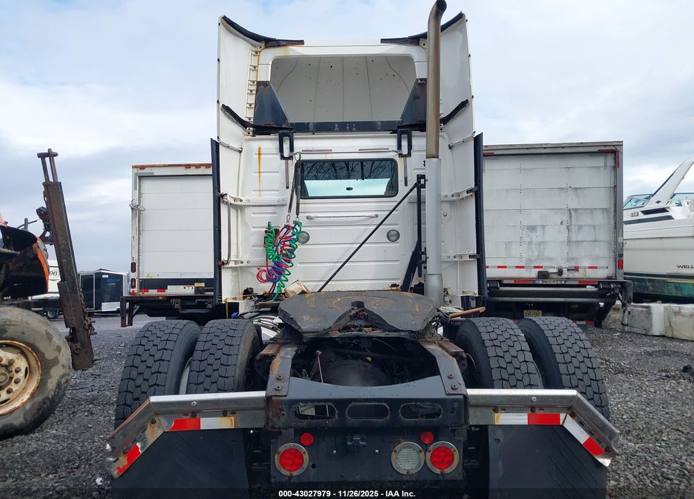 2013 VOLVO VN VNL VIN: 4V4N19EG0DN132993