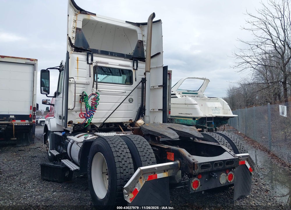 2013 VOLVO VN VNL VIN: 4V4N19EG0DN132993