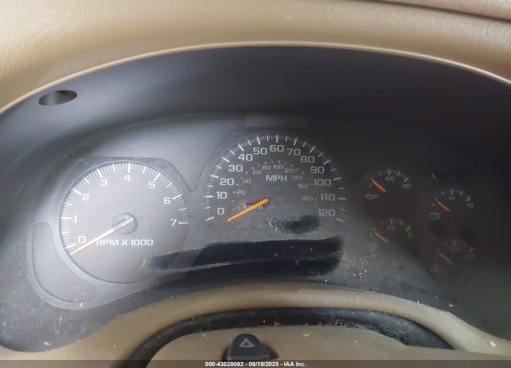 2002 CHEVROLET TRAILBLAZER LT VIN: 1GNDT13S622240499