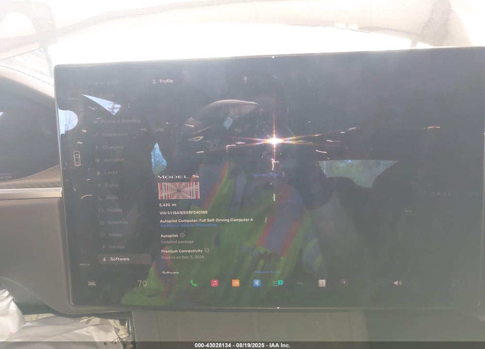 2024 TESLA MODEL S VIN: 5YJSA1E6XRF540186