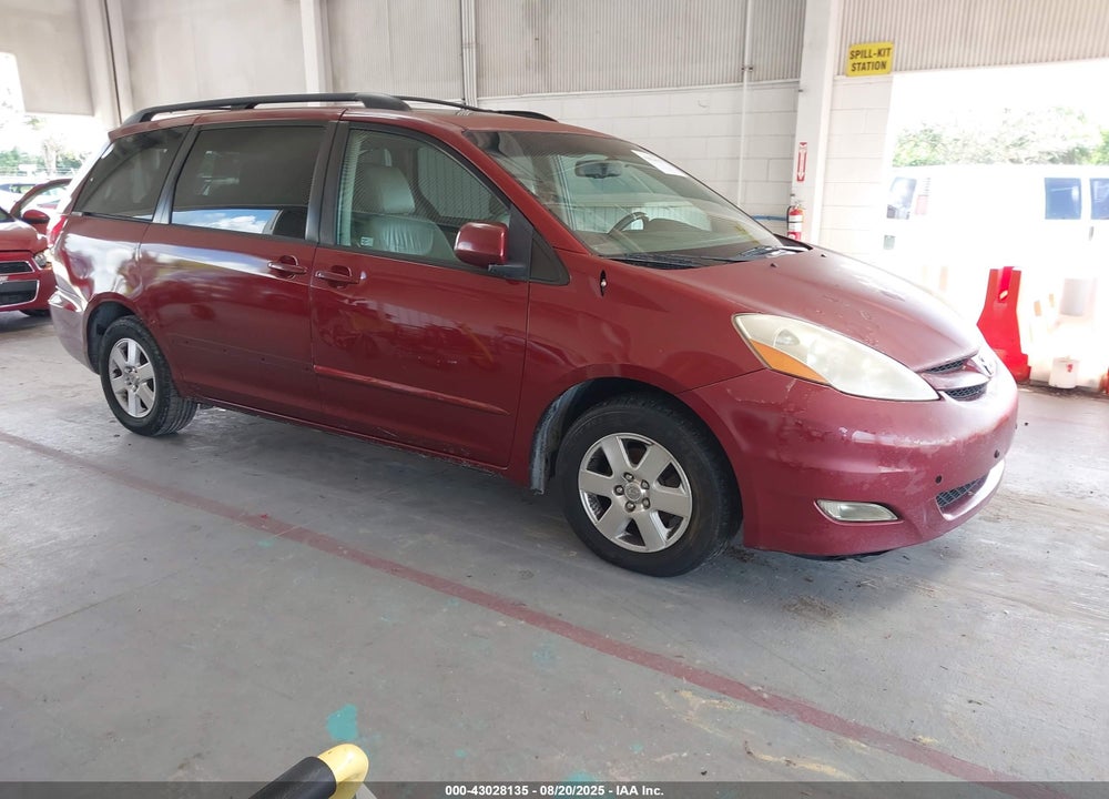 2010 TOYOTA SIENNA XLE VIN: 5TDYK4CC0AS319276