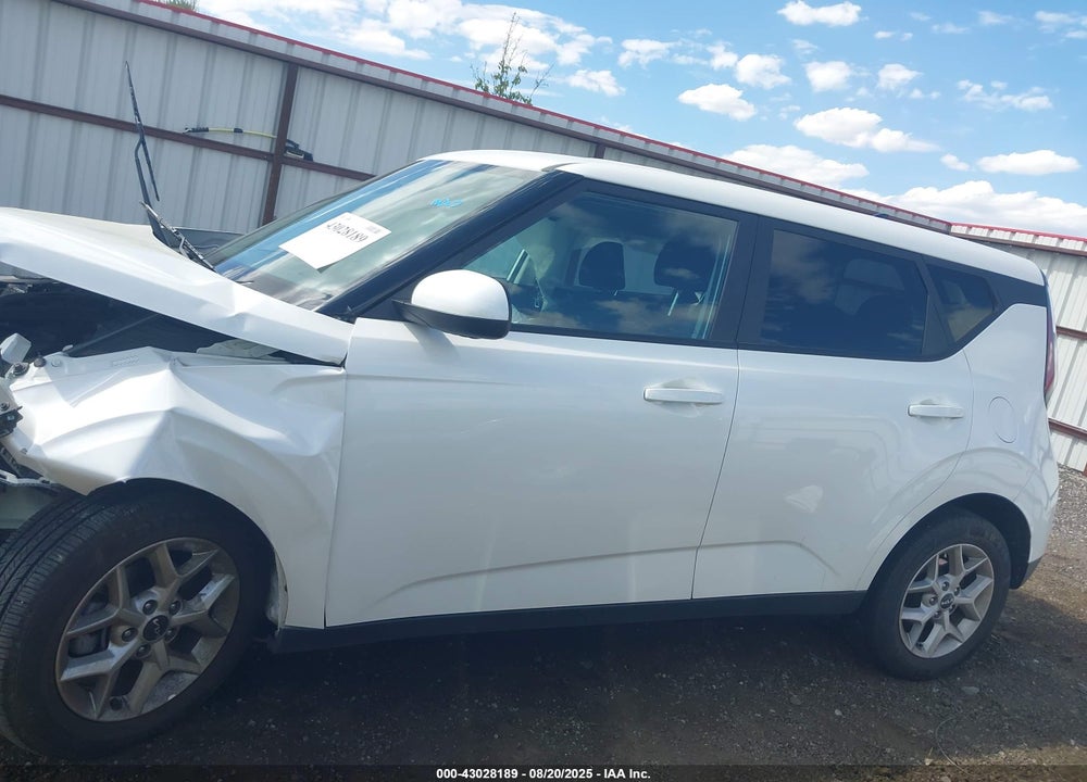 2023 KIA SOUL LX VIN: KNDJ23AU1P7888065