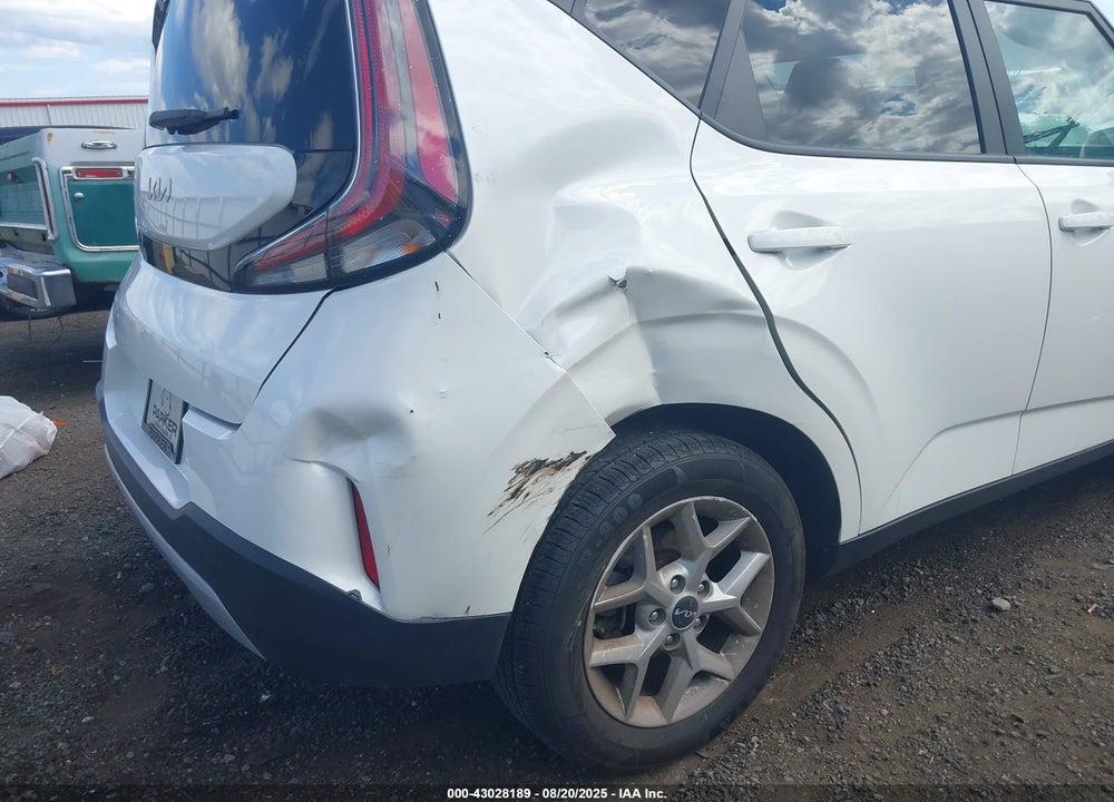 2023 KIA SOUL LX VIN: KNDJ23AU1P7888065