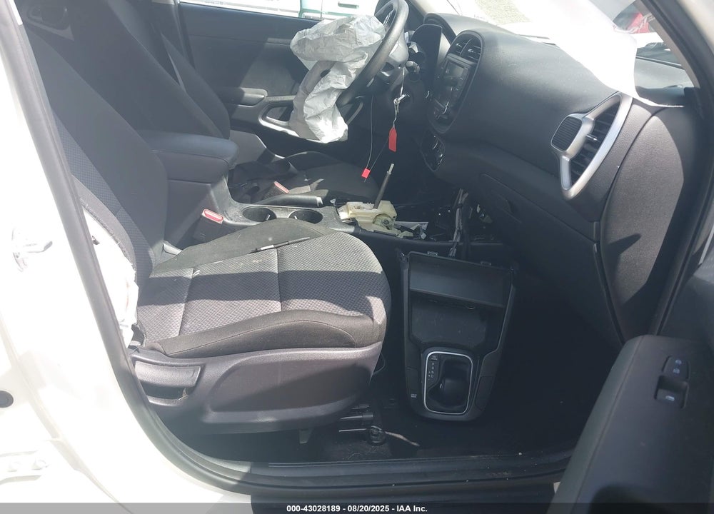 2023 KIA SOUL LX VIN: KNDJ23AU1P7888065