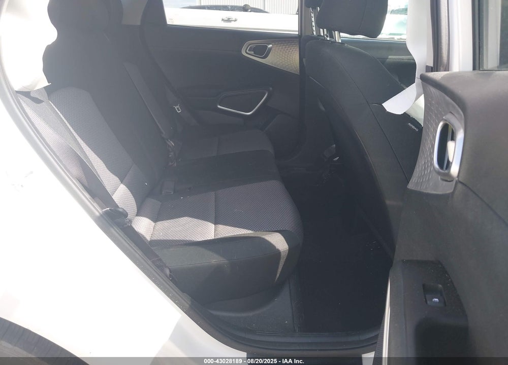 2023 KIA SOUL LX VIN: KNDJ23AU1P7888065