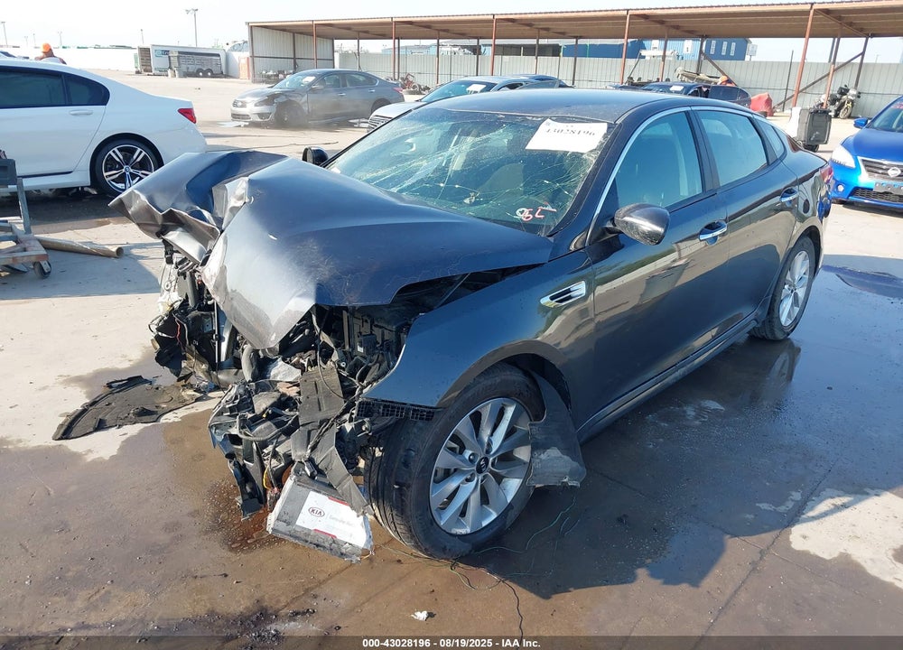 2017 KIA OPTIMA VIN: 5XXGT4L33HG124244