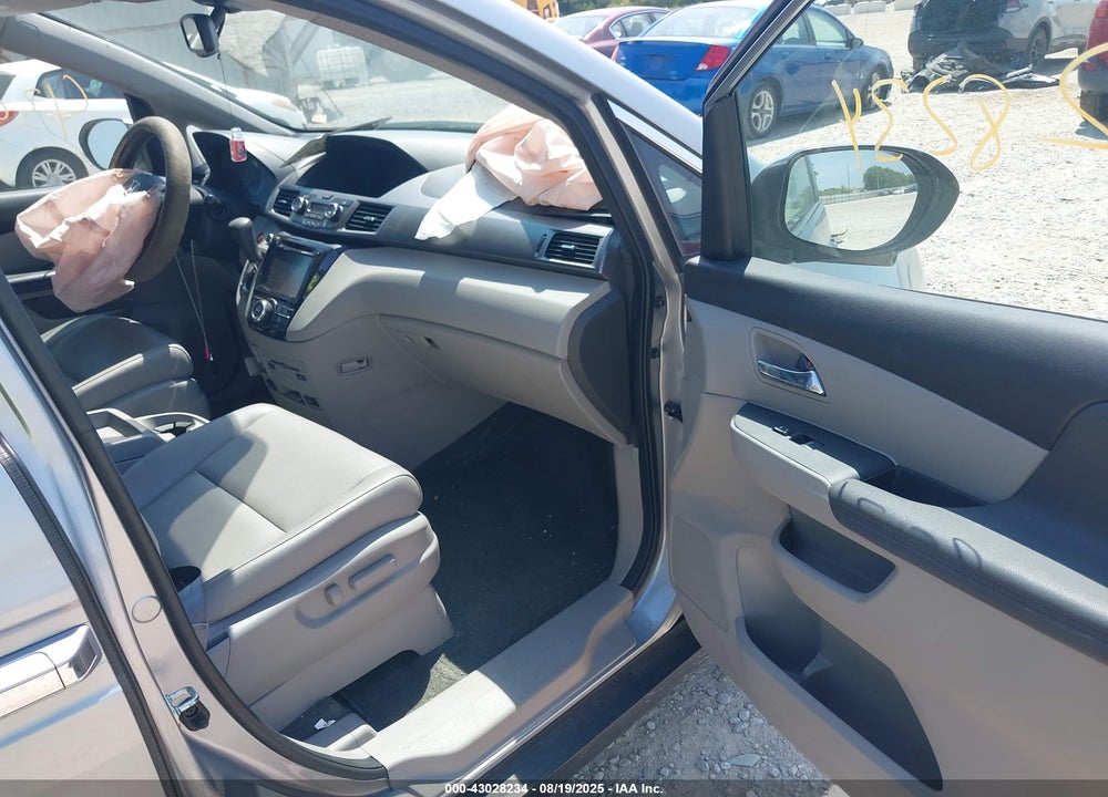 2016 HONDA ODYSSEY EXL VIN: 5FNRL5H65GB137936