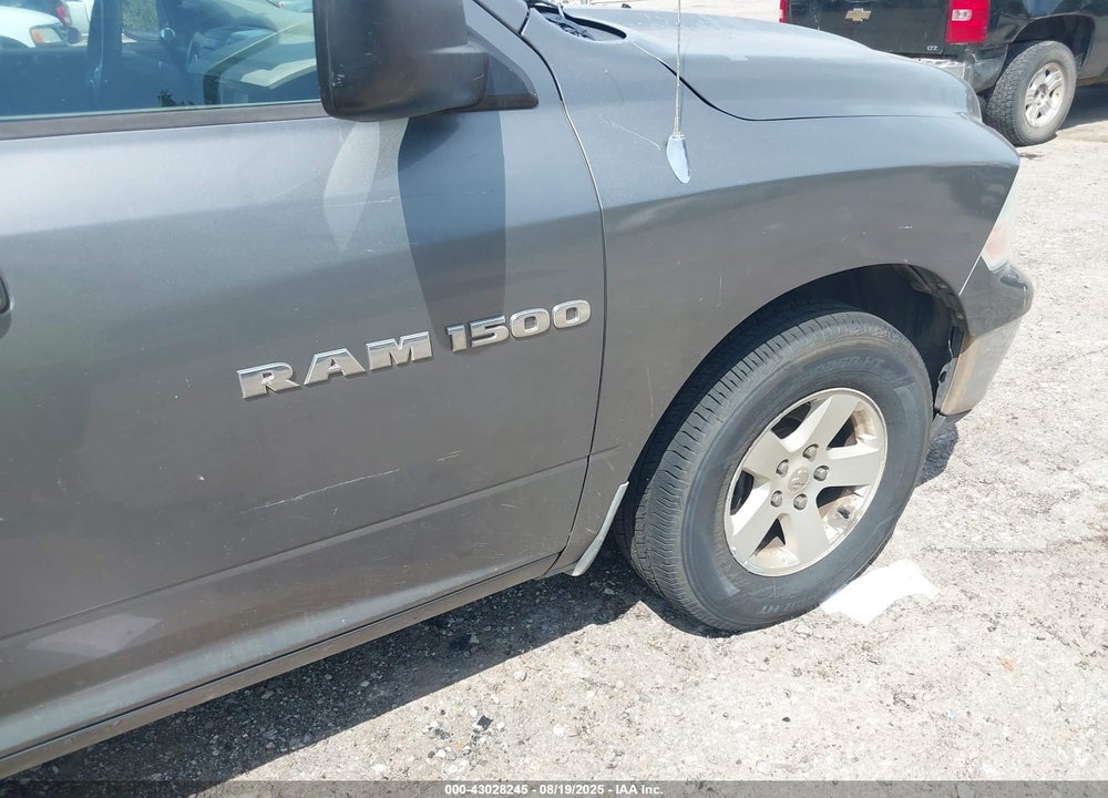 2011 RAM 1500 SLT VIN: 1D7RB1GP7BS631853