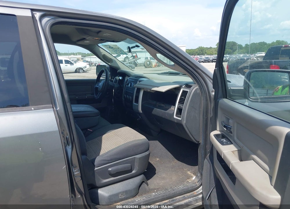2011 RAM 1500 SLT VIN: 1D7RB1GP7BS631853