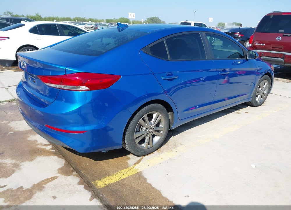 2018 HYUNDAI ELANTRA SEL VIN: 5NPD84LF4JH388744