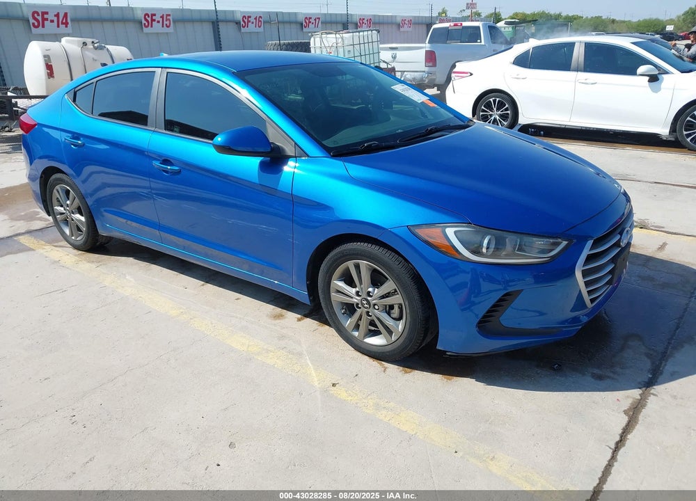 2018 HYUNDAI ELANTRA SEL VIN: 5NPD84LF4JH388744