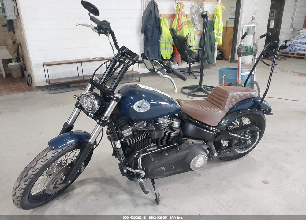 2019 HARLEY-DAVIDSON FXBB VIN: 1HD1YJJ29KB026590
