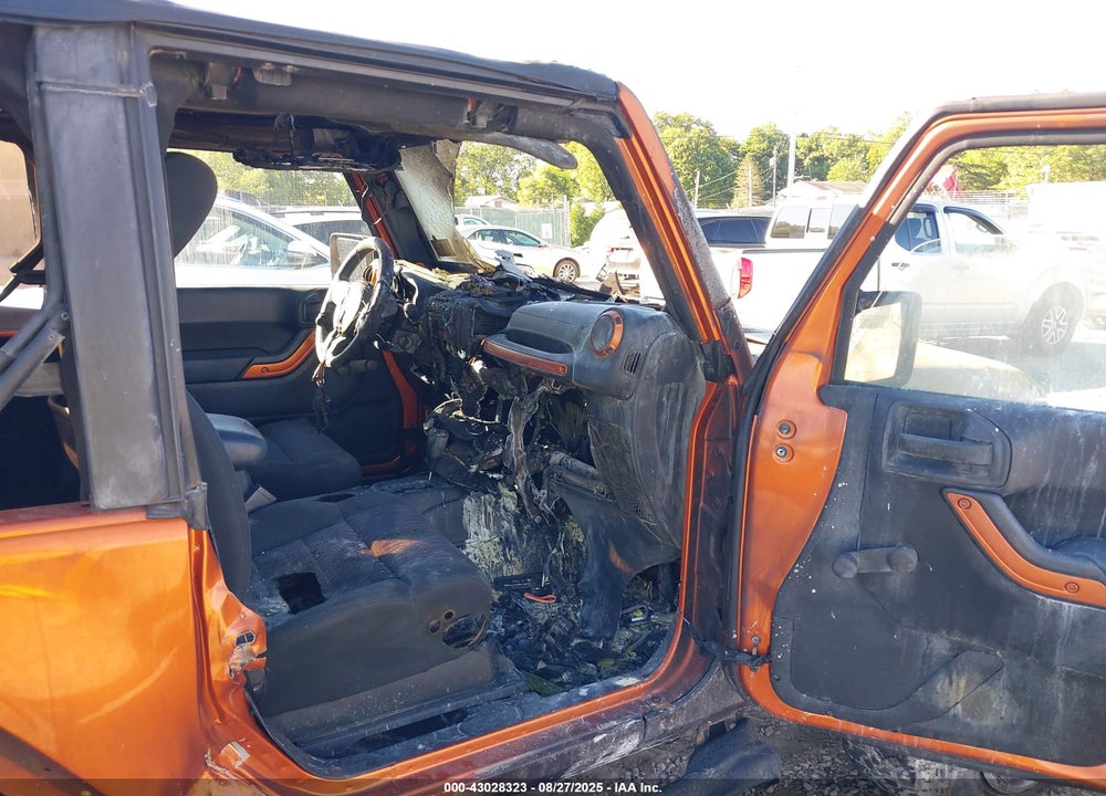 2011 JEEP WRANGLER / VIN: 1J4AA2D12BL513200