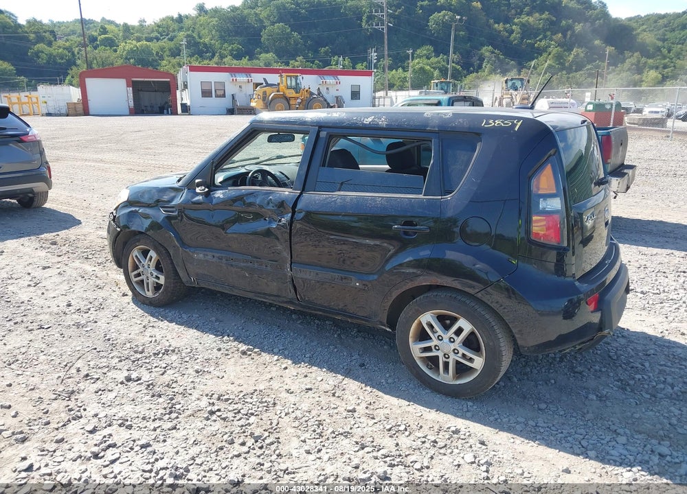 2011 KIA SOUL VIN: KNDJT2A27B7345575
