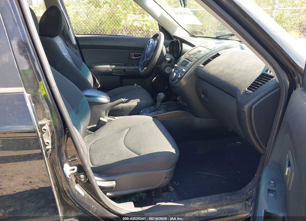2011 KIA SOUL VIN: KNDJT2A27B7345575