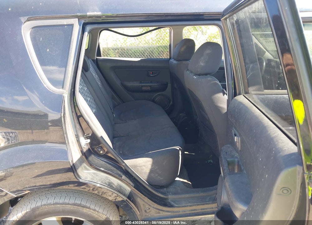 2011 KIA SOUL VIN: KNDJT2A27B7345575