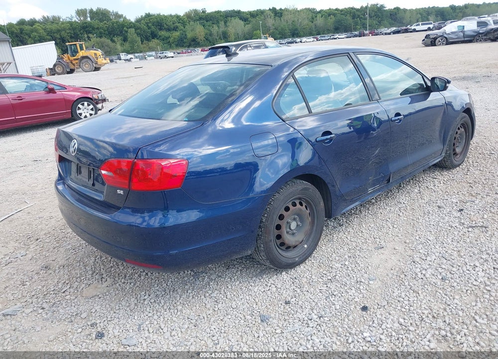 2014 VOLKSWAGEN JETTA VIN: 3VWD17AJ4EM300883