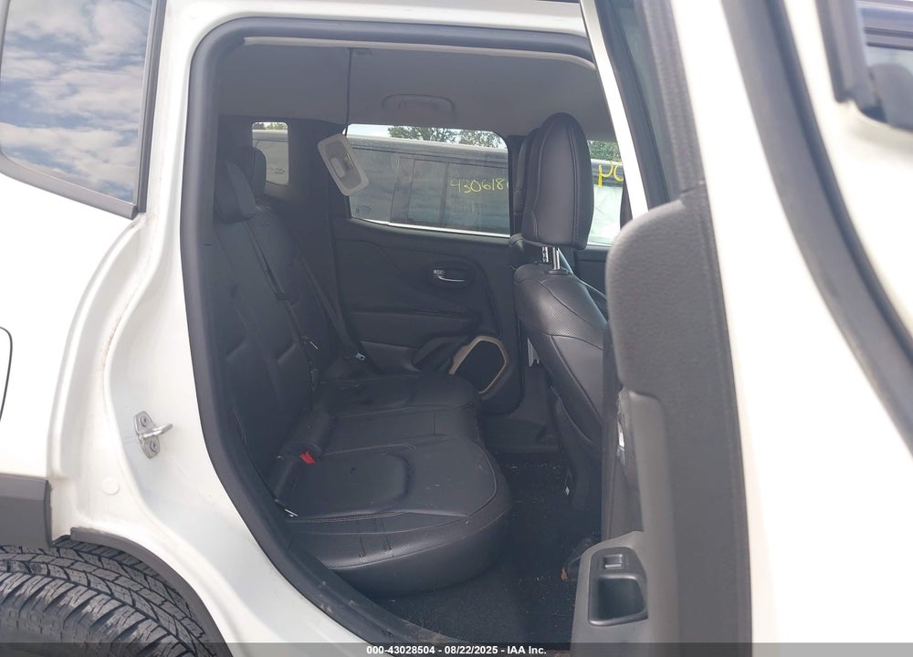 2015 JEEP RENEGADE VIN: ZACCJBDT2FPB94107