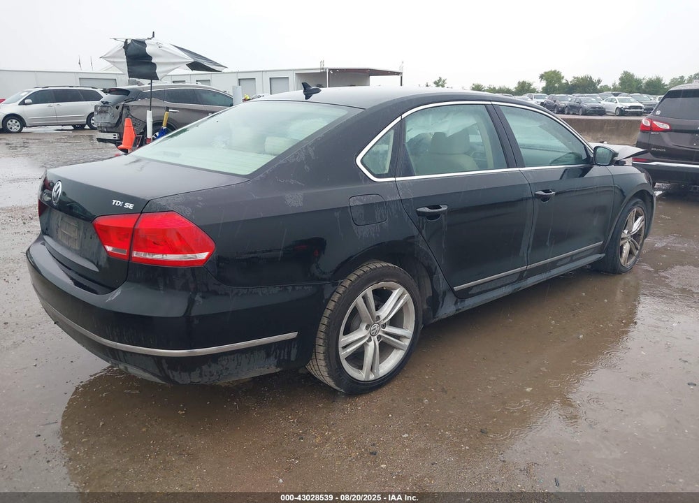 2014 VOLKSWAGEN PASSAT VIN: 1VWBN7A3XEC088988