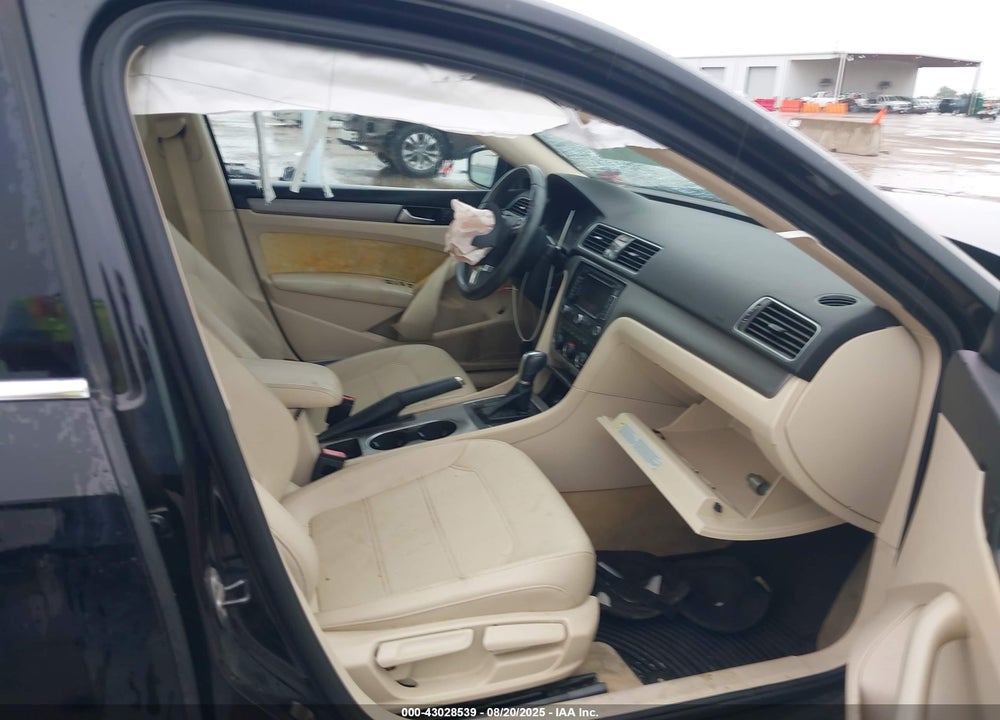 2014 VOLKSWAGEN PASSAT VIN: 1VWBN7A3XEC088988