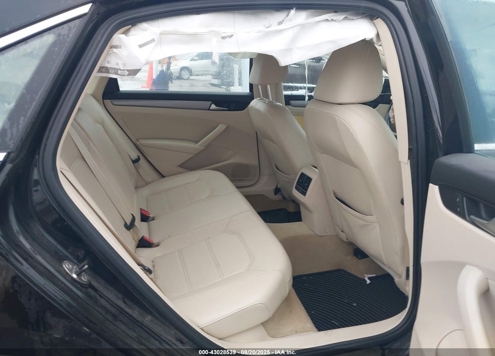 2014 VOLKSWAGEN PASSAT VIN: 1VWBN7A3XEC088988