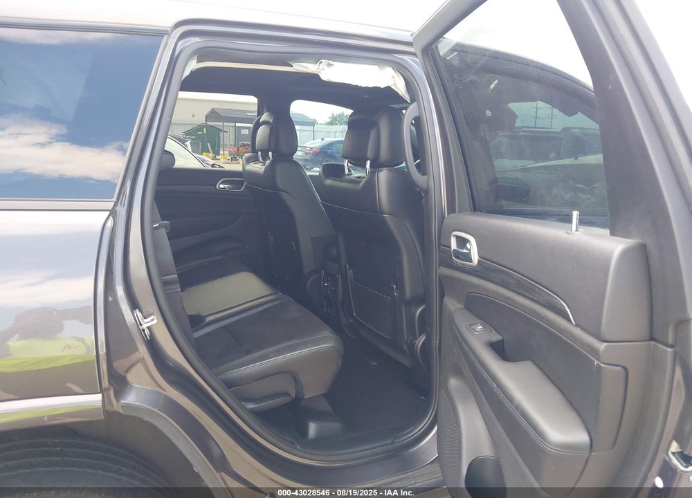 2020 JEEP GRAND CHEROKEE VIN: 1C4RJFAG3LC241900