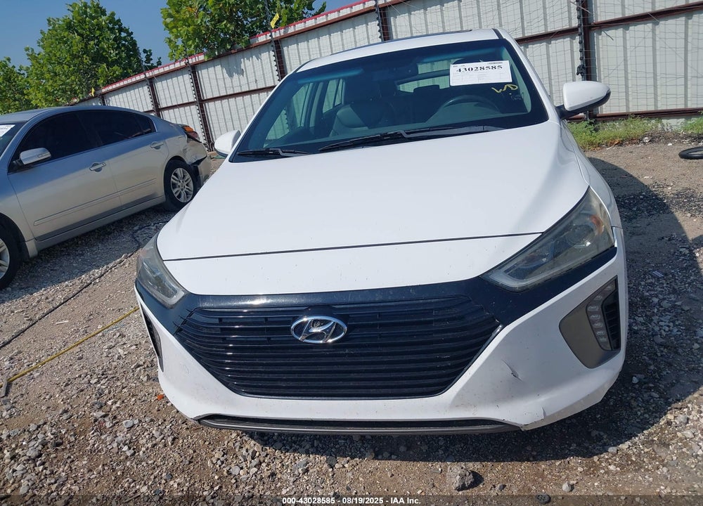 2017 HYUNDAI IONIQ HYBRID VIN: KMHC85LC1HU051838