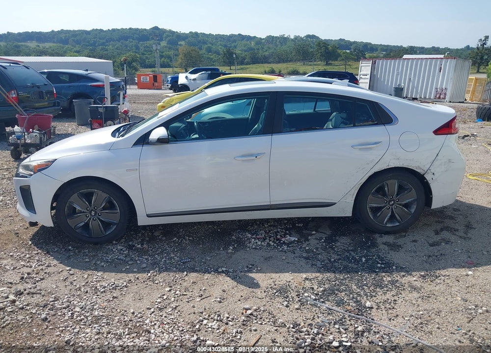 2017 HYUNDAI IONIQ HYBRID VIN: KMHC85LC1HU051838