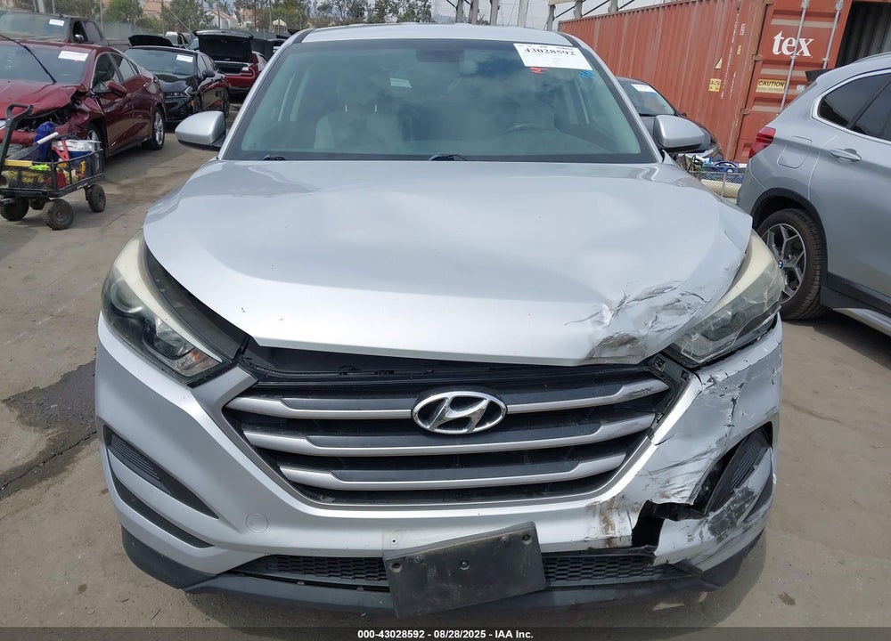 2017 HYUNDAI TUCSON VIN: KM8J23A47HU355720