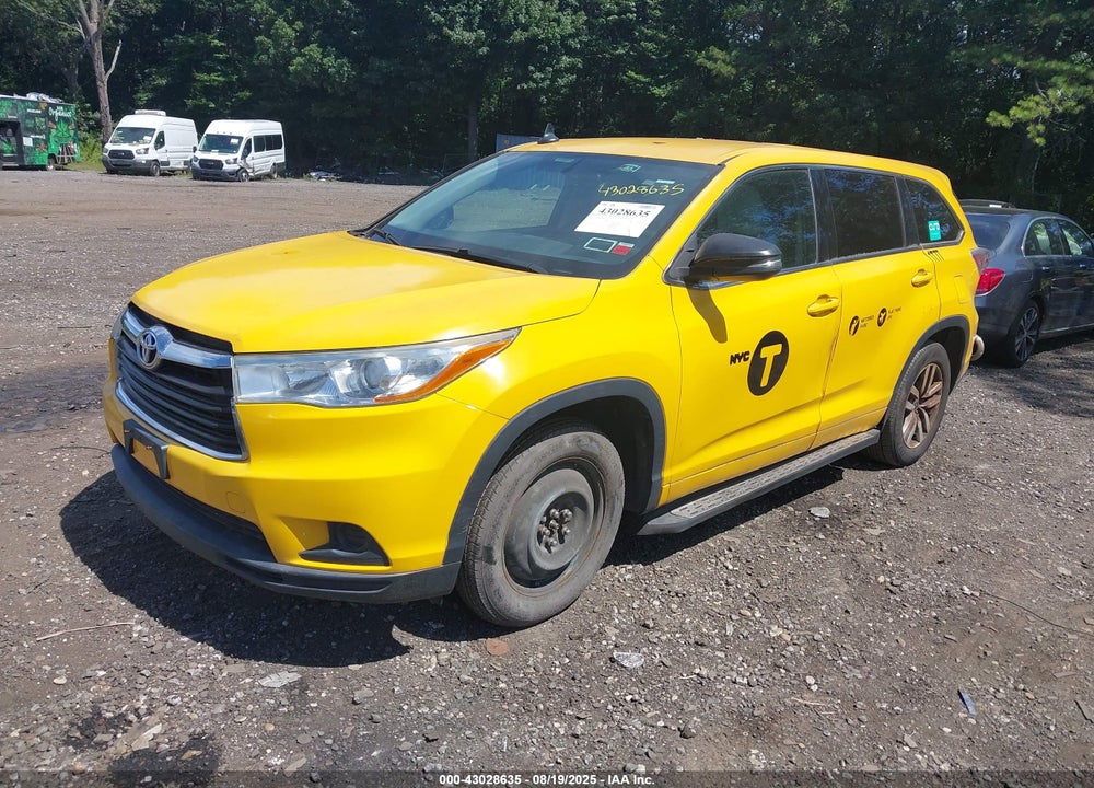 2014 TOYOTA HIGHLANDER LE VIN: 5TDZARFH0ES007427